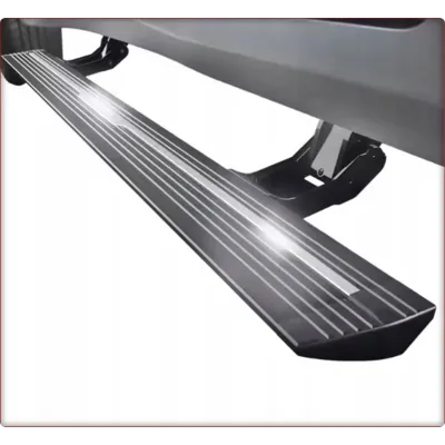 2X ELEKTRYCZNE STOPNIE BOCZNE DO DODGE RAM 1500 2013 - 2018 LOGO